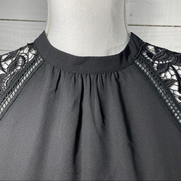 *EXPRESS* Lace Cap Sleeve Mock Neck Blouse - Picture 4 of 9